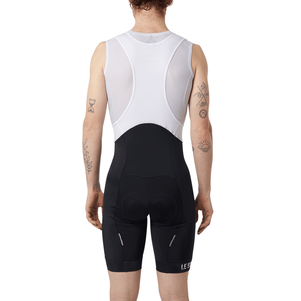 men form the back wearing a black cycling short